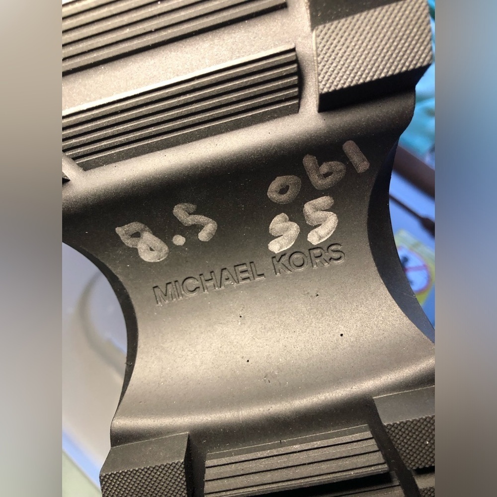 Michael Kors Black Women's Shiloh Leather Platform Loafers sizes 7.5 and 8.5 - Picture 11 of 16